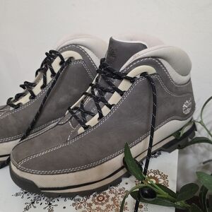 Timberland Dark Gray and Cream Men's Boots Size 8